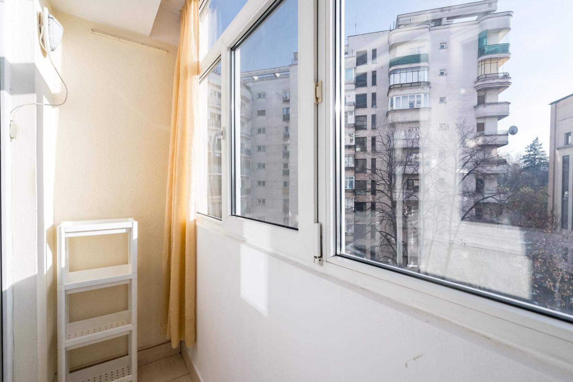 Tranquil Unirii Residence - Elegant & Spacious Living With Parking Steps From Parliament Bucharest Exterior photo