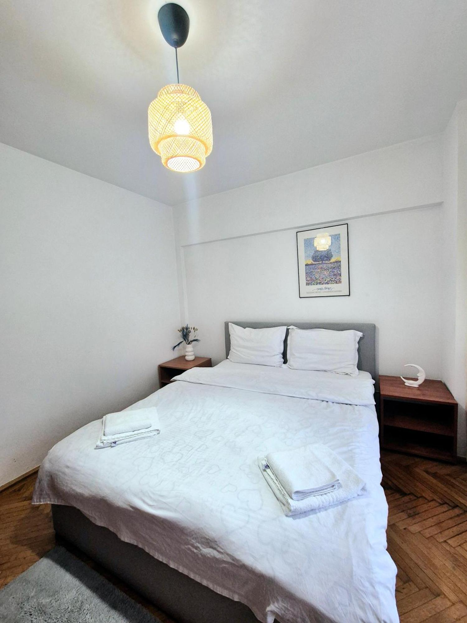 Tranquil Unirii Residence - Elegant & Spacious Living With Parking Steps From Parliament Bucharest Exterior photo